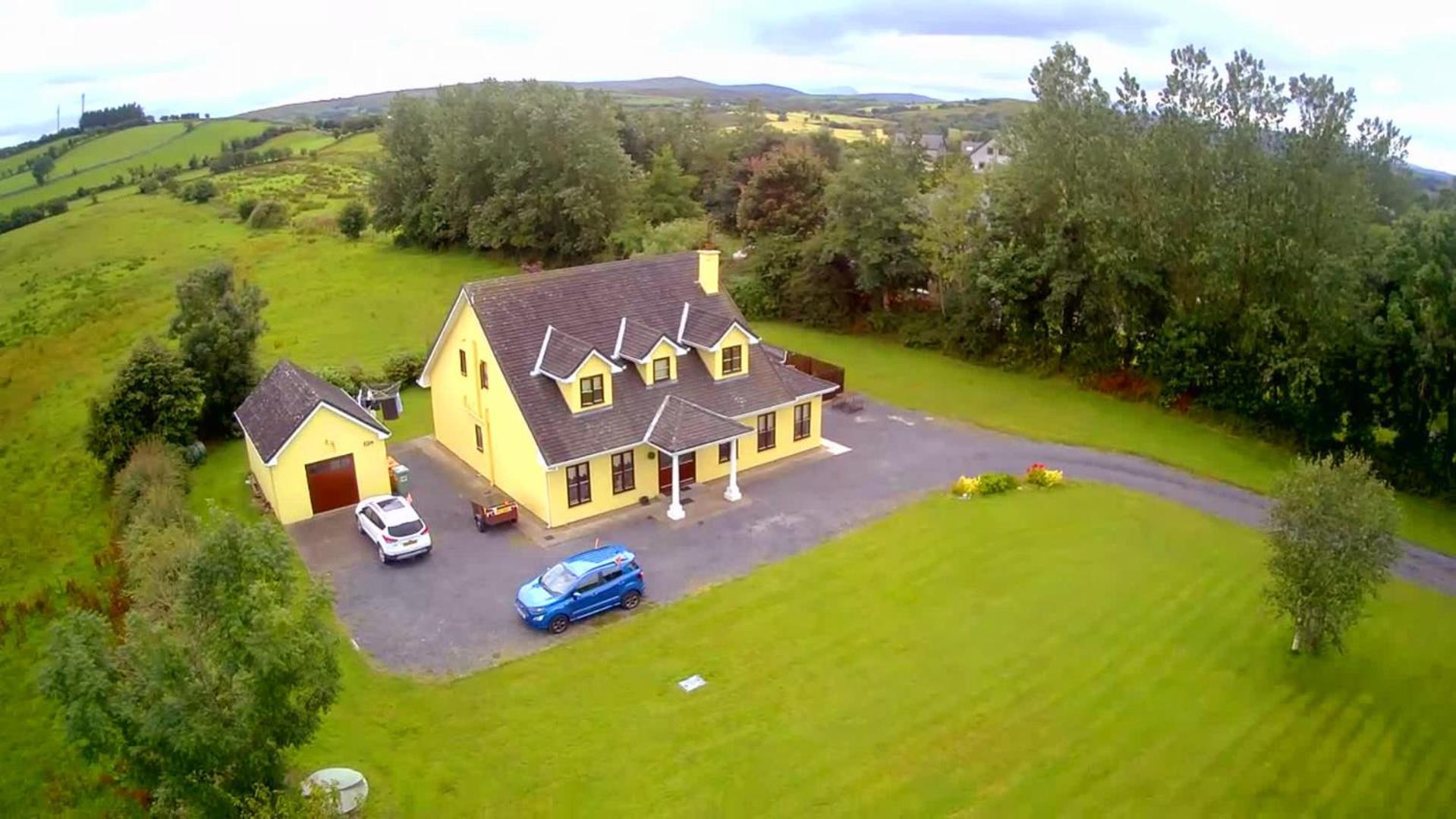 Yellow House Westport Esterno foto